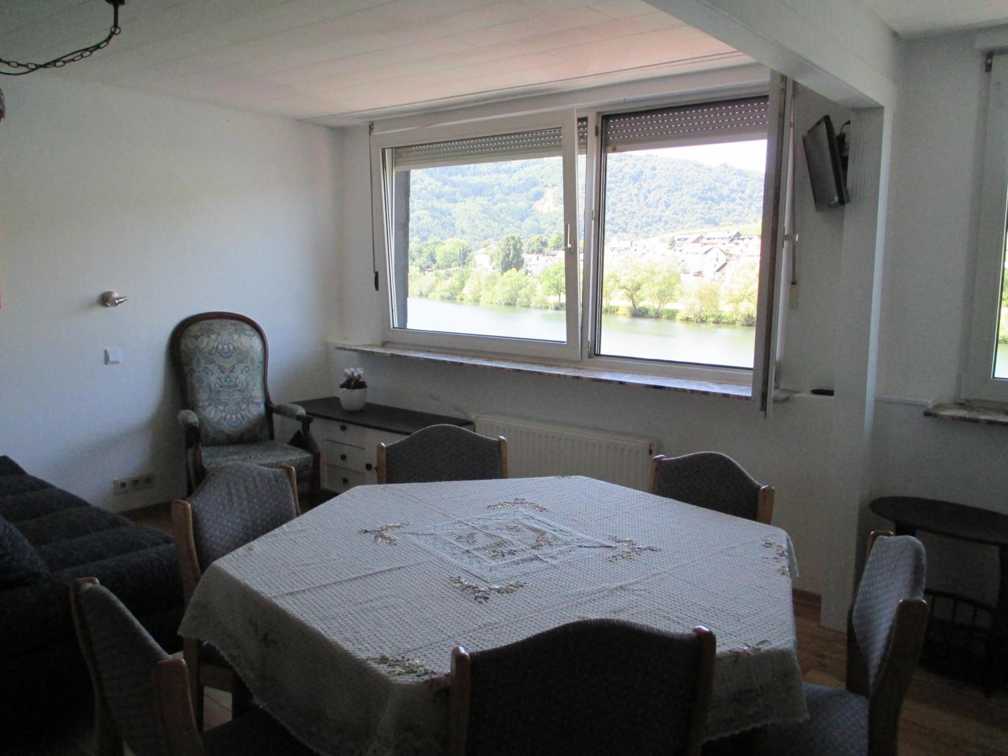Mosel View Zell an der Mosel Quarto foto